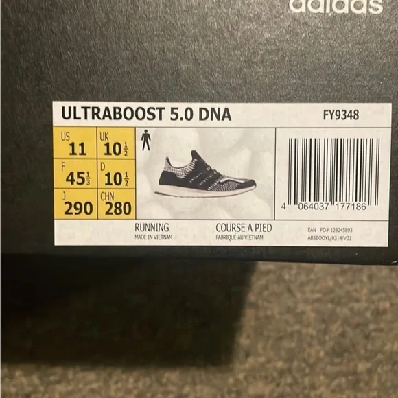 Adidas Ultraboost 5.0 DNA ‘Oreo’ - Picture 7 of 8